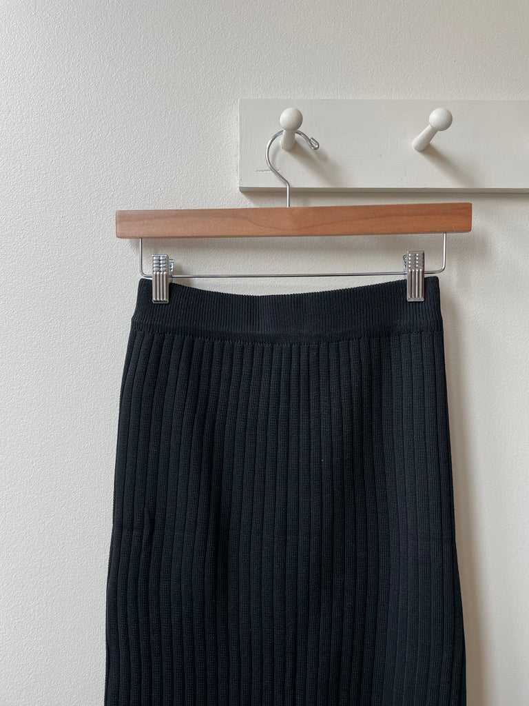 SALE | Ribbed Knit Skirt