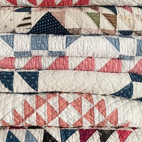 Antique Quilts & Blankets