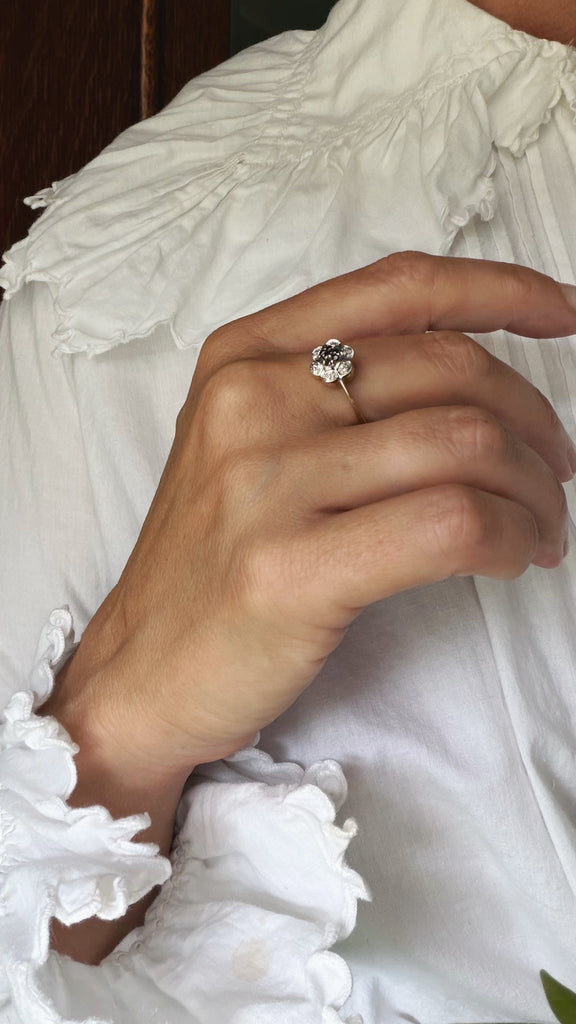 10K Diamond & Sapphire ring