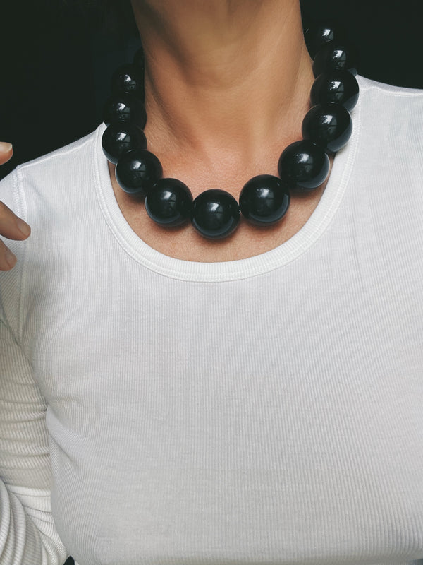Negra Necklace