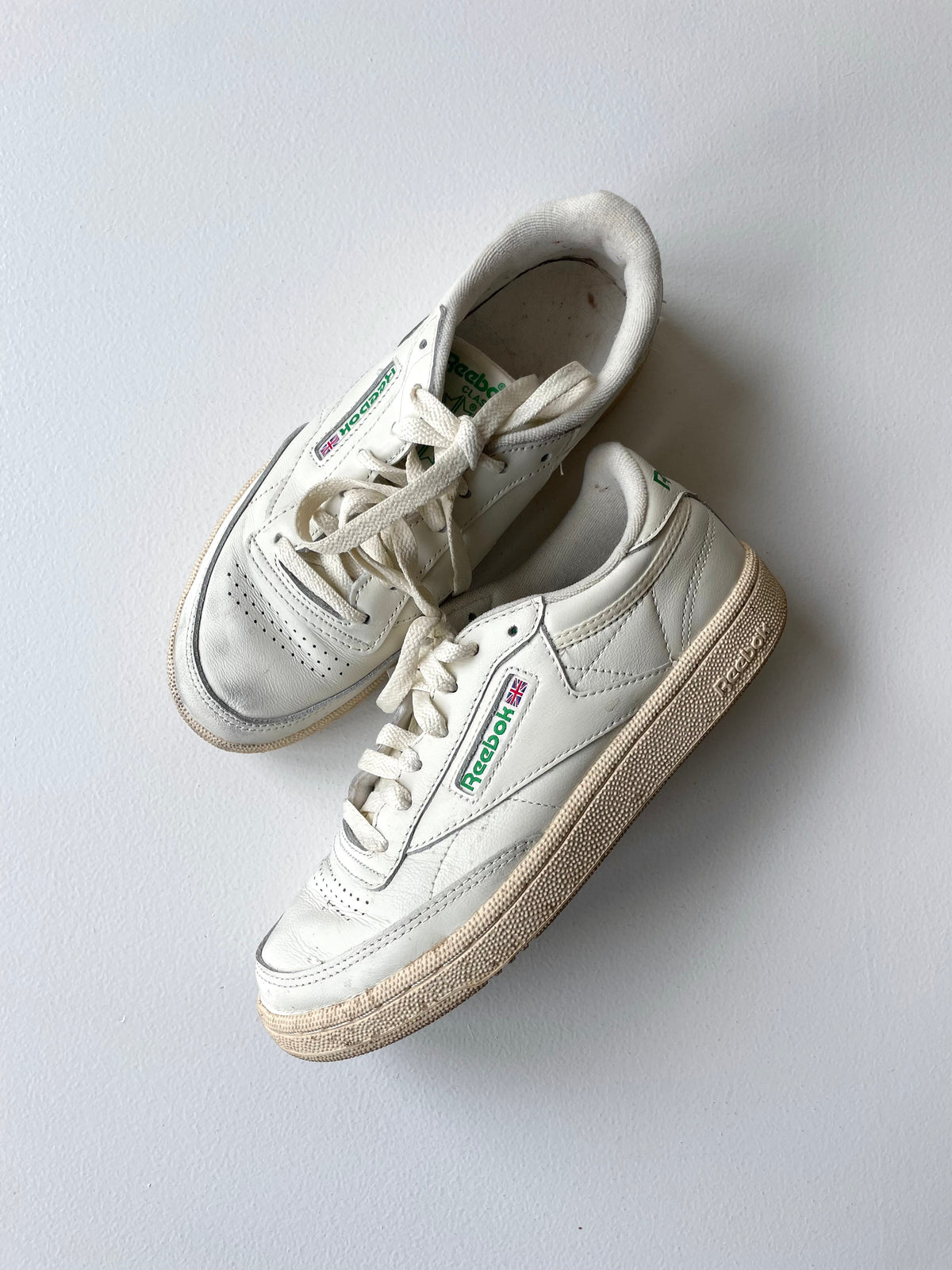 Vintage Reeboks – DEAR GOLDEN