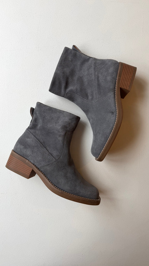 Lucky Suede Boots