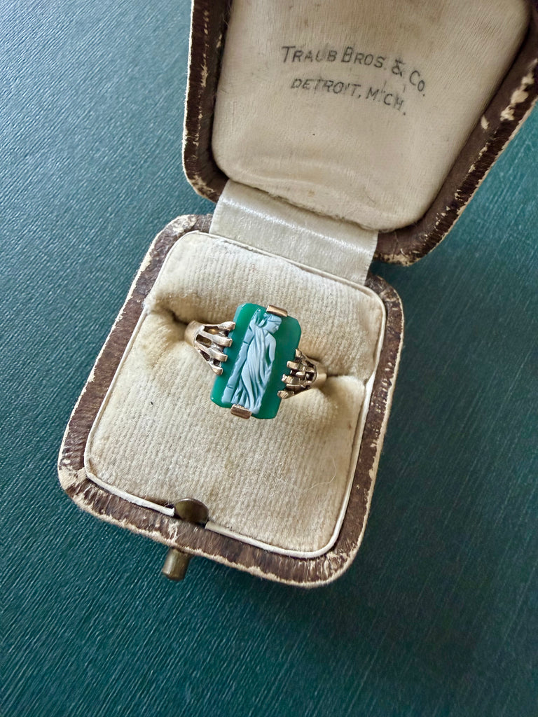 Vintage Hera Cameo Ring