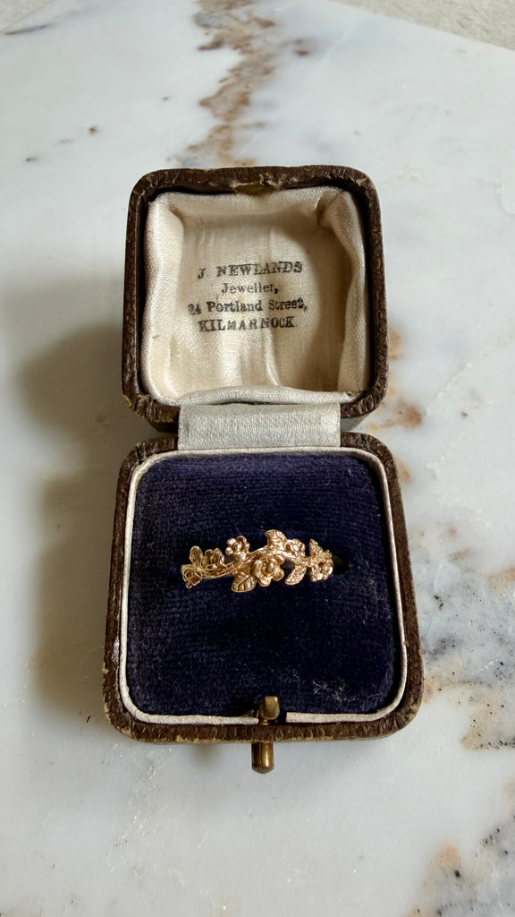 Golden Laurel Ring