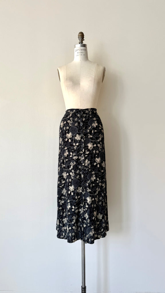 Neutral Bloom Skirt | 1990s
