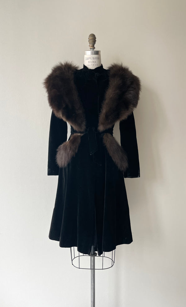 Velour Du Nord Coat | 1930s