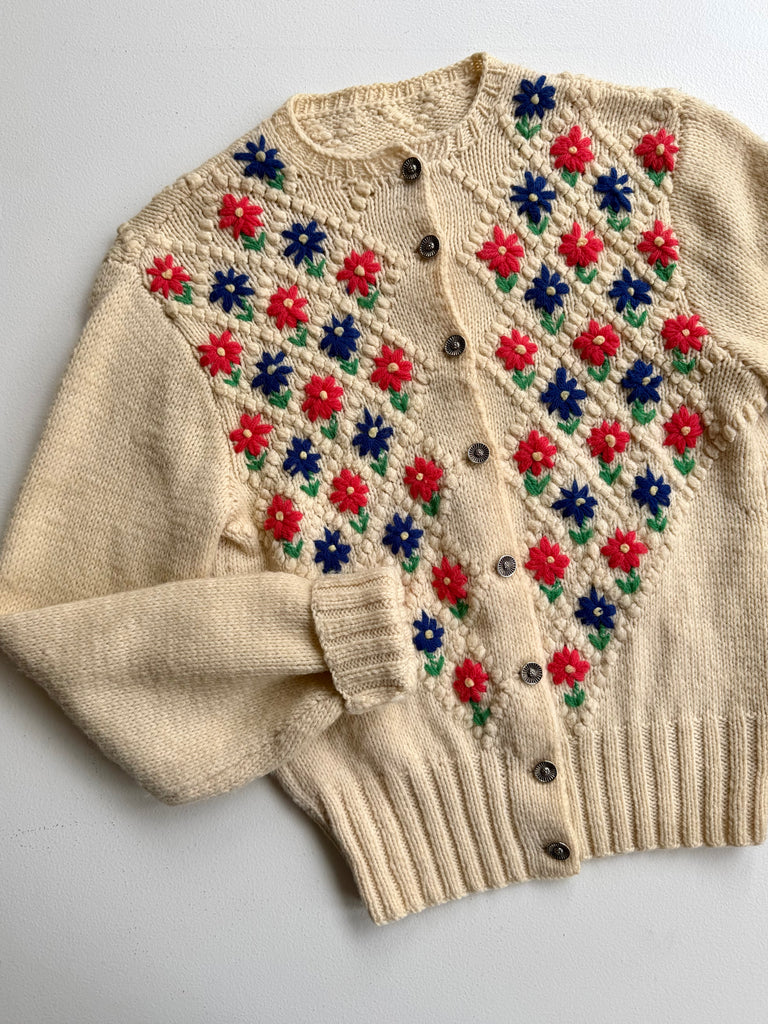 Handknit Crewelwork Wool Cardigan | 1950s
