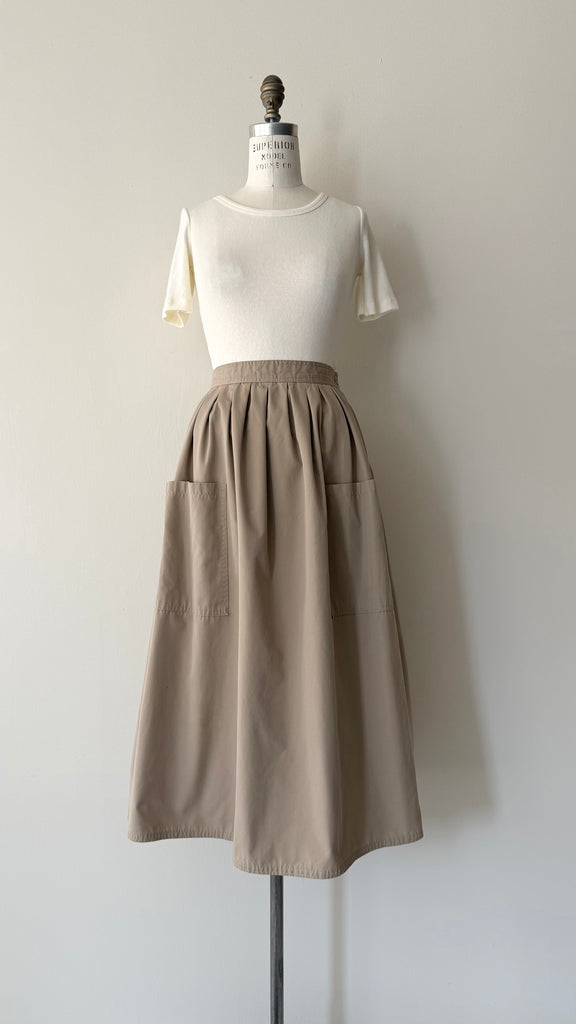 Side Button Skirt