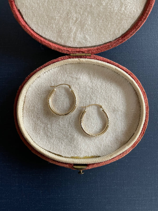 10K Gold Laurel Hoops