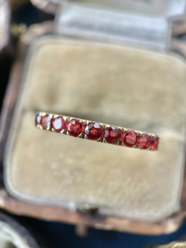 Vintage 9K & Spinel Ring