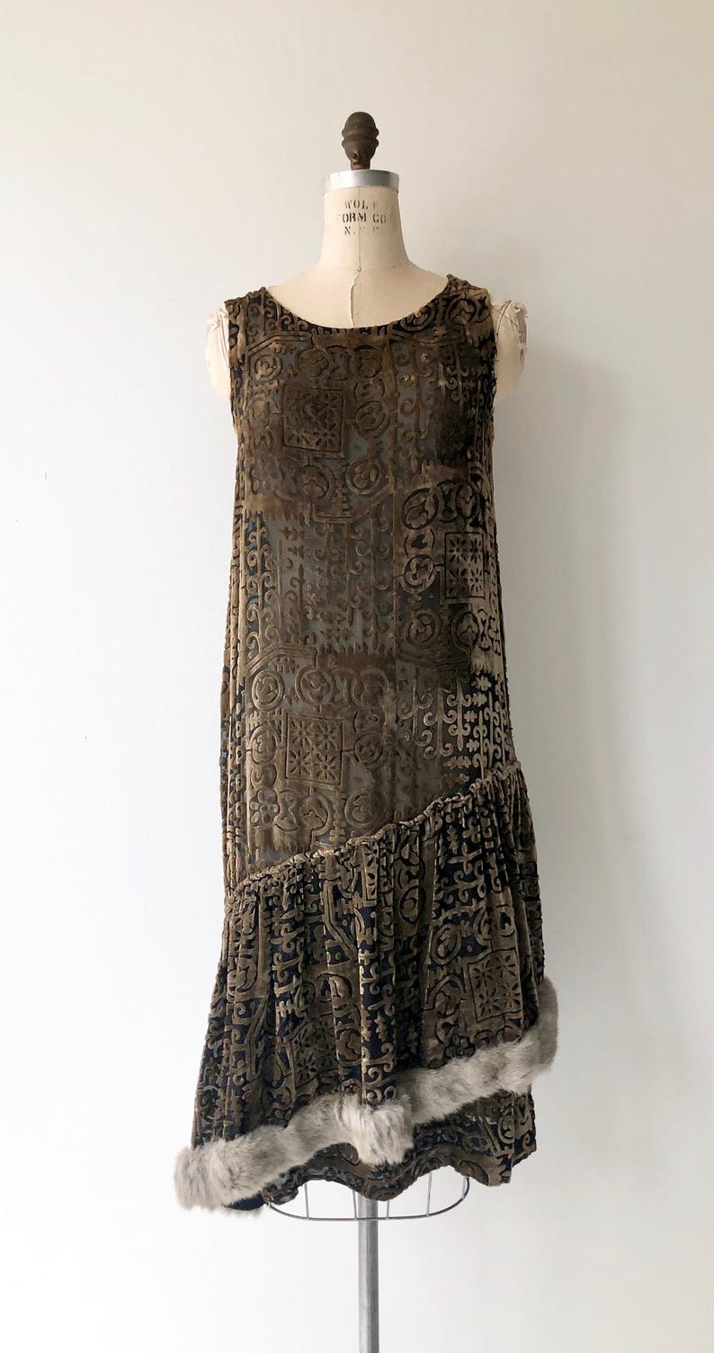Secret History 1920s Dress – DEAR GOLDEN