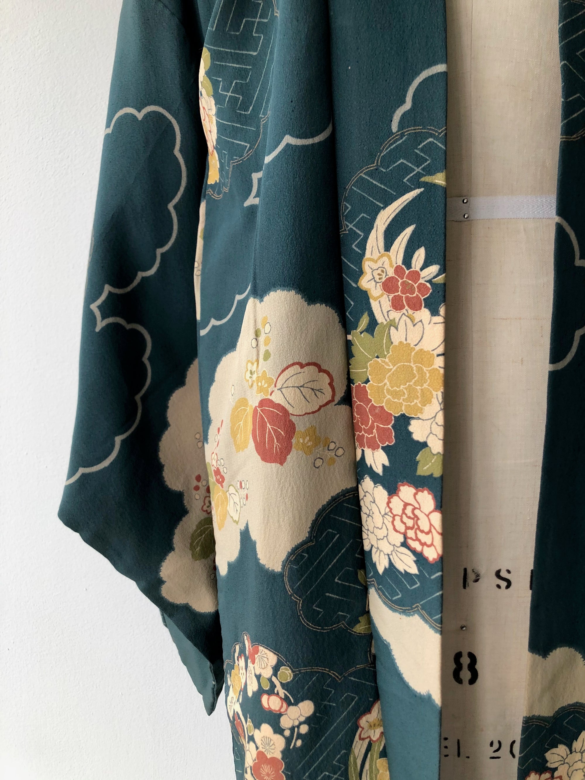 Kahō Silk Haori – DEAR GOLDEN