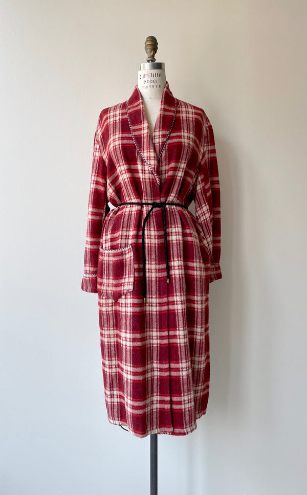 Classic 1940s Beacon Robe