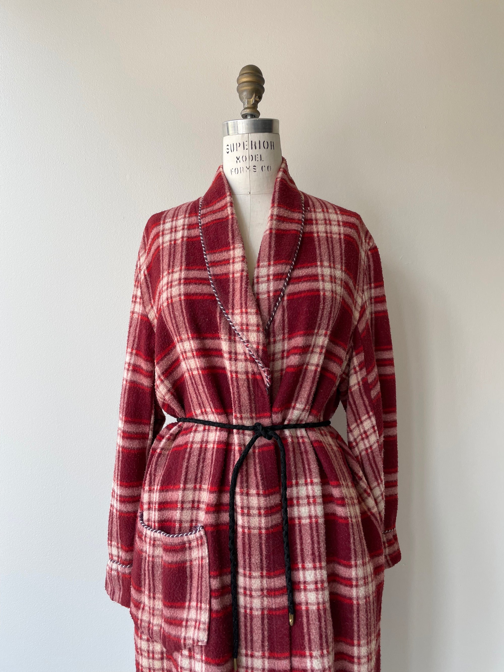 Classic 1940s Beacon Robe – DEAR GOLDEN