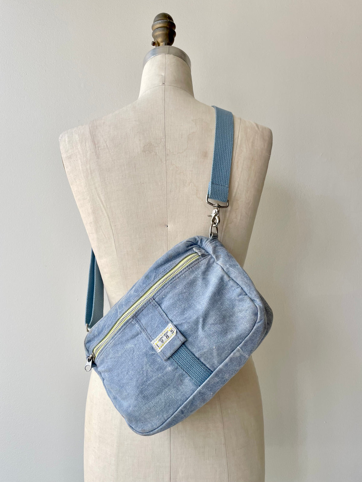 ESPRIT - Cotton canvas weekender bag at our online shop