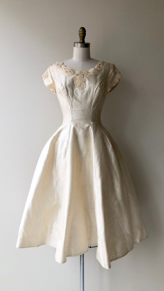 SALE | Lyrae Silk Wedding Dress | 1950s