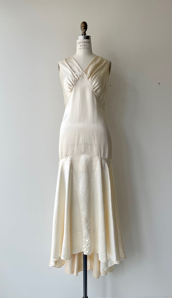 Calla Silk 1930s Wedding Dress DEAR GOLDEN Calla Silk 1930s Wedding Dress DEAR GOLDEN