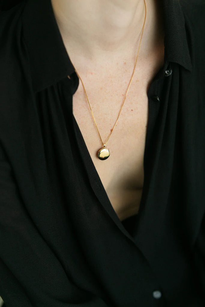 Classic Round Locket Necklace | Lisbeth